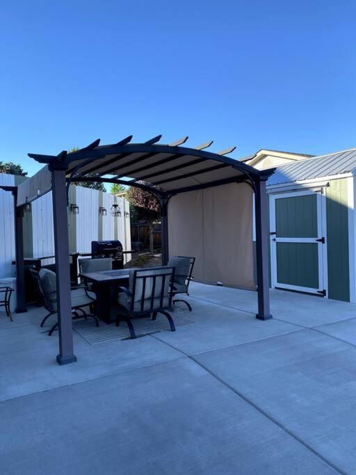 Madras Oak House Vila Exterior foto